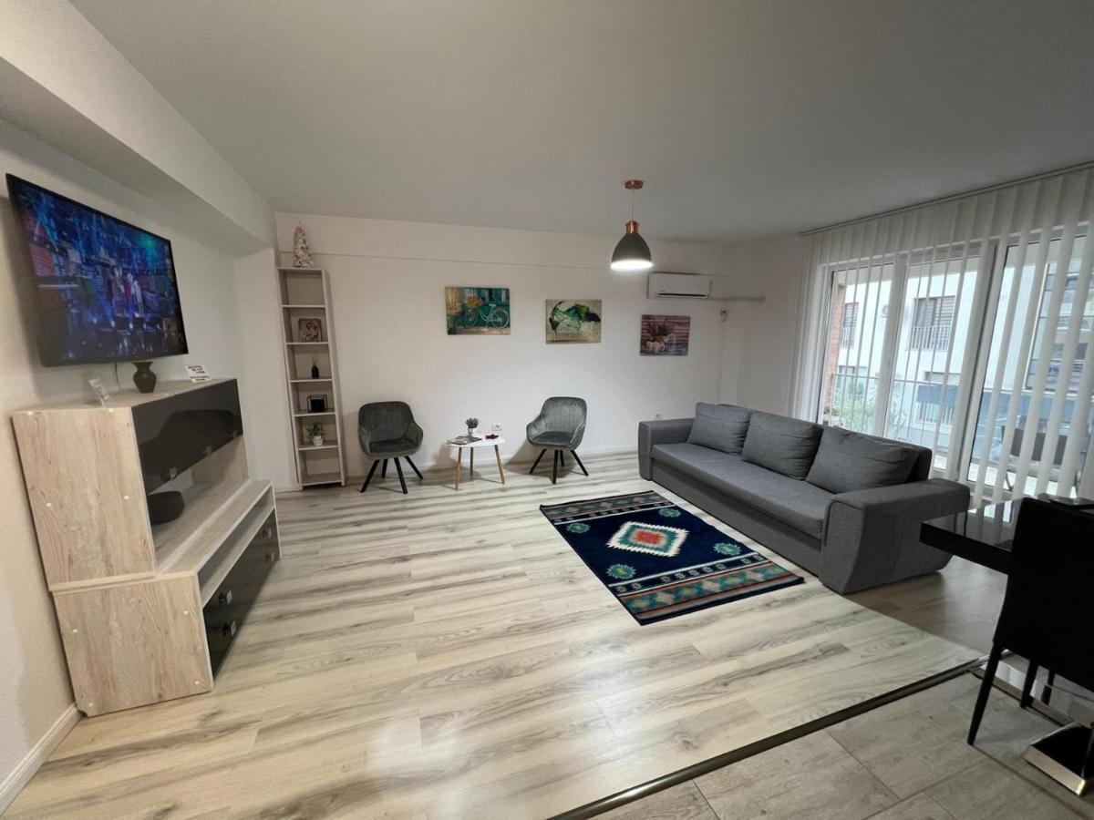 Chic Apartament Complex Inamstro Iasi Eksteriør billede