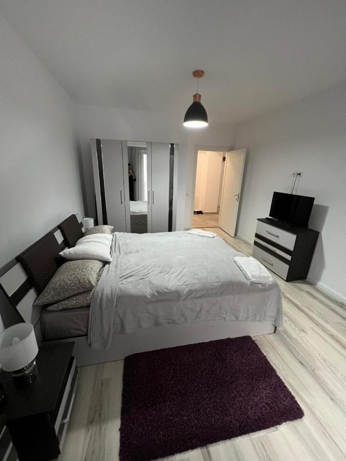 Chic Apartament Complex Inamstro Iasi Eksteriør billede